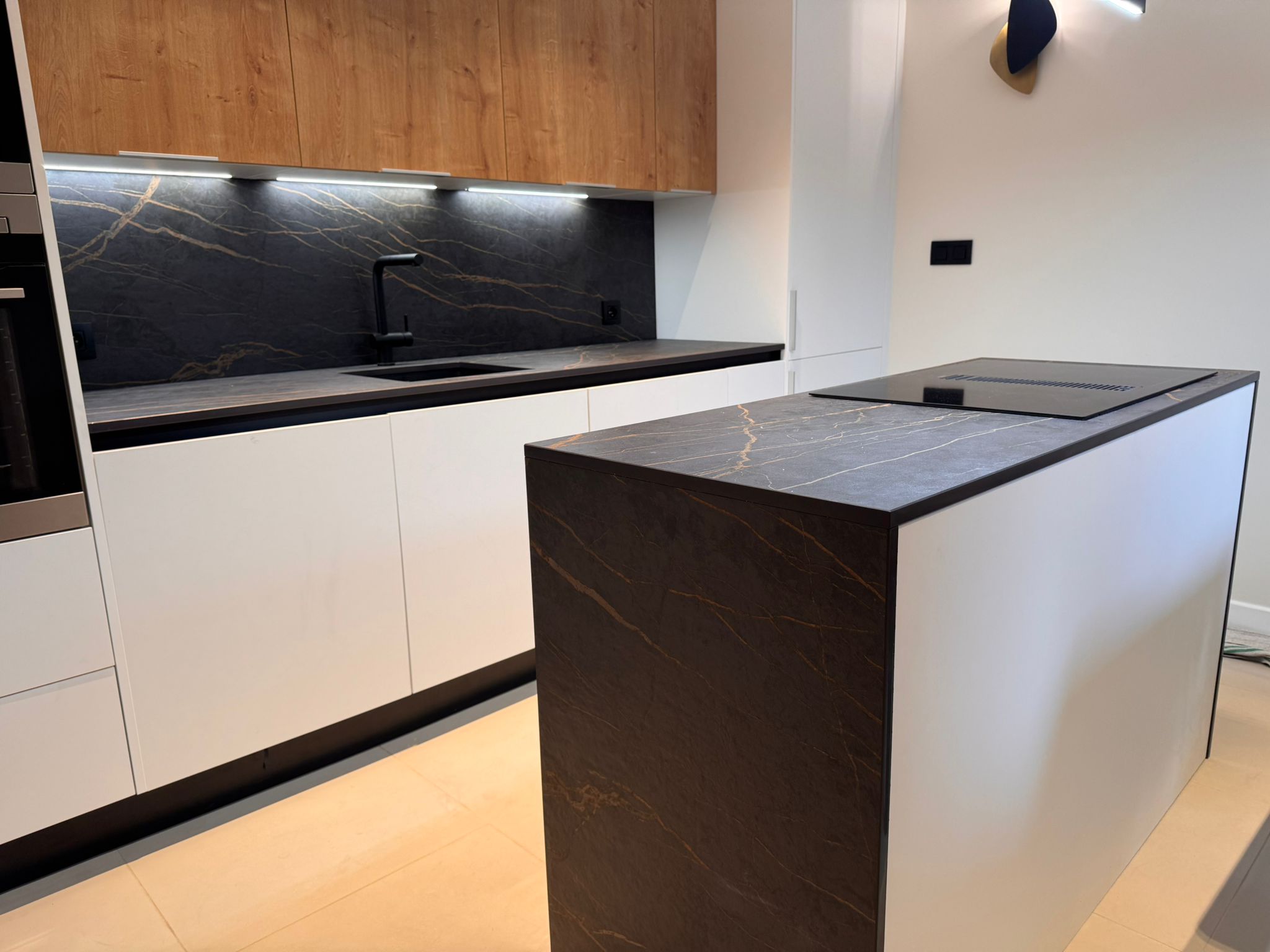 Dekton